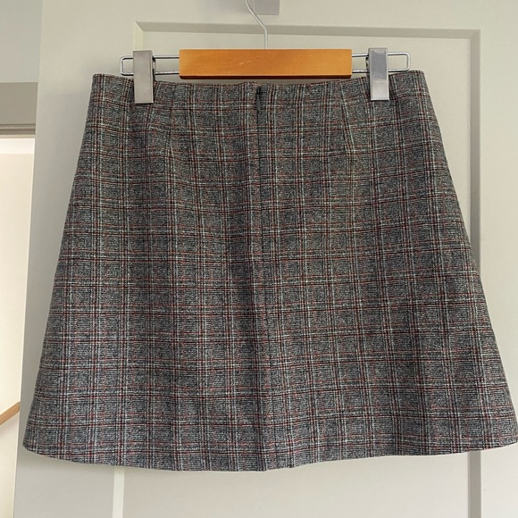 Wilfred Classic Mini Skirt - Picture 2 of 4